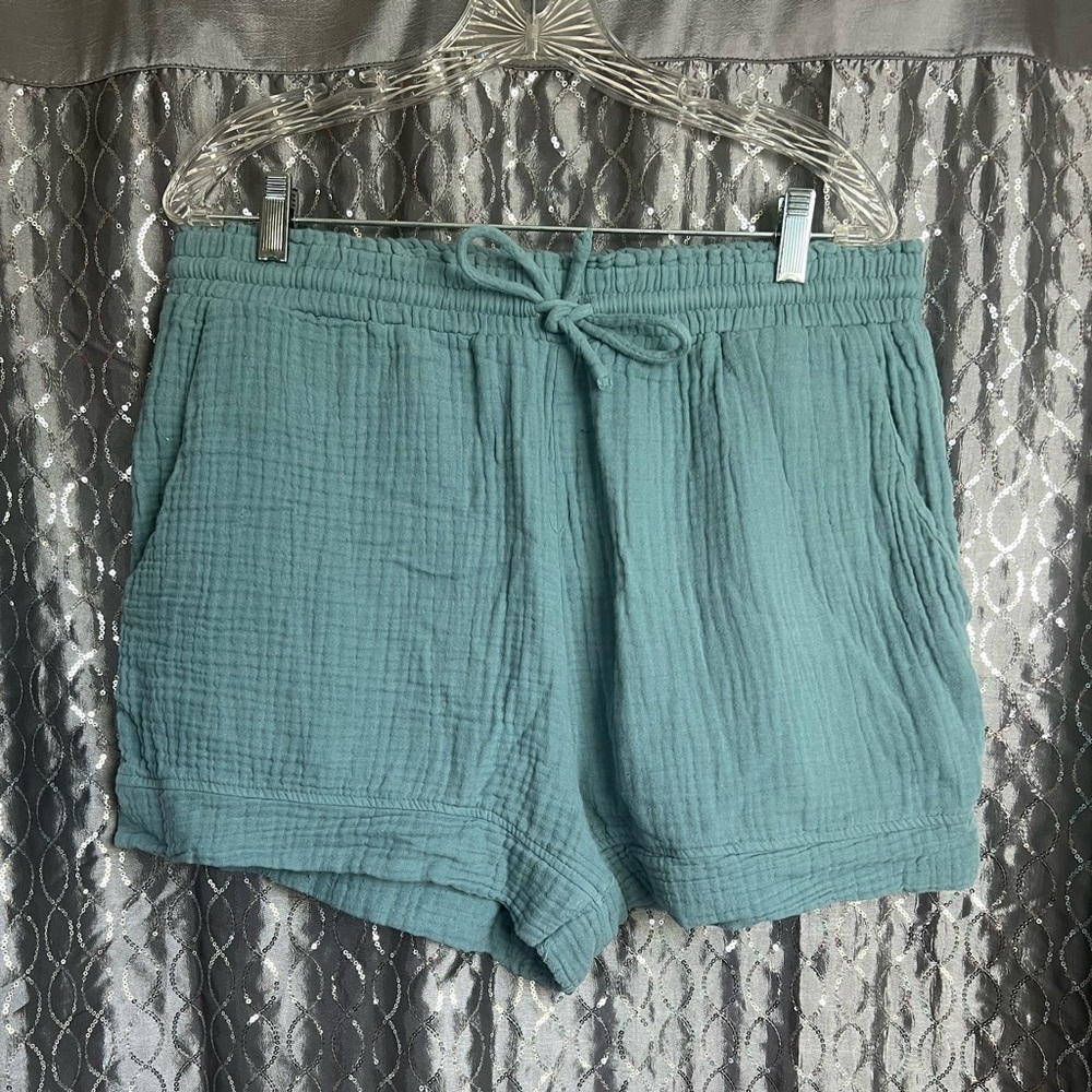 Pink Lily Sage Gauze Short Size 2XL